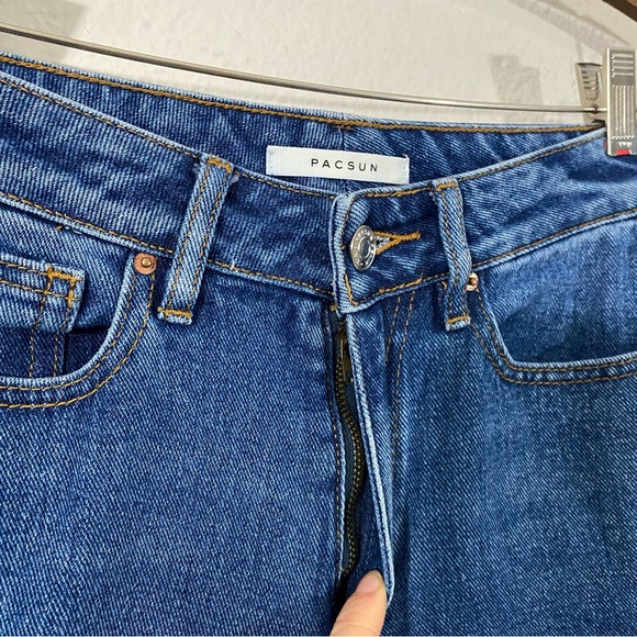 PacSun High Rise Mom Jeans - Picture 9 of 13